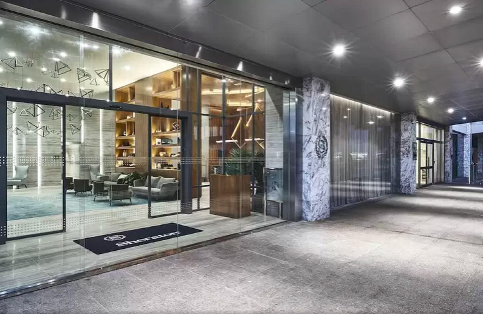 シェラトン サントス ホテル エクステリア 写真 Entrance to the hotel