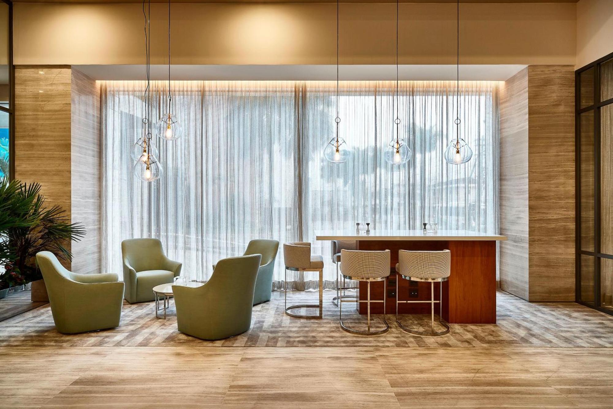 シェラトン サントス ホテル エクステリア 写真 The lounge at the airport