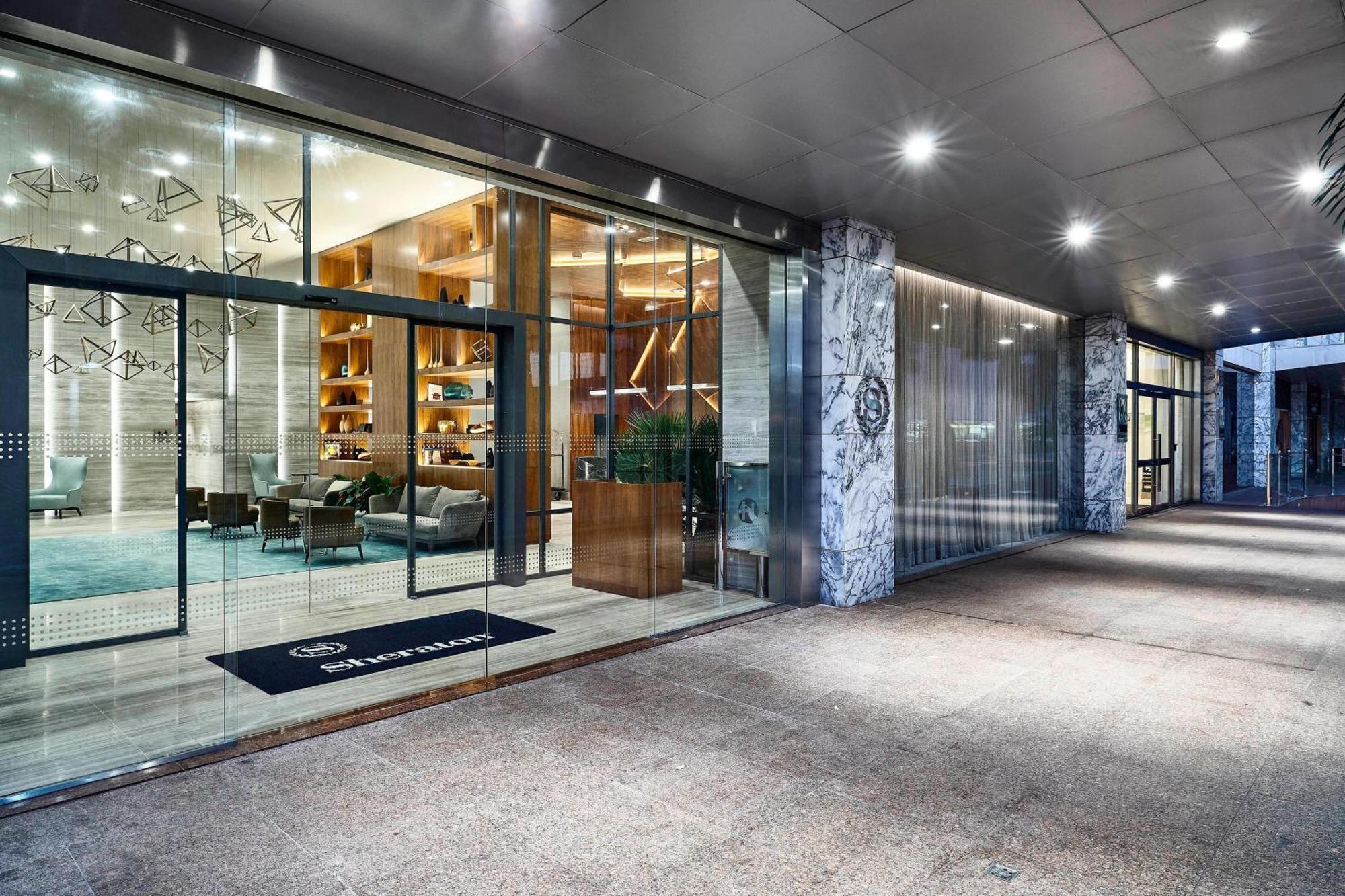 シェラトン サントス ホテル エクステリア 写真 Entrance to the hotel